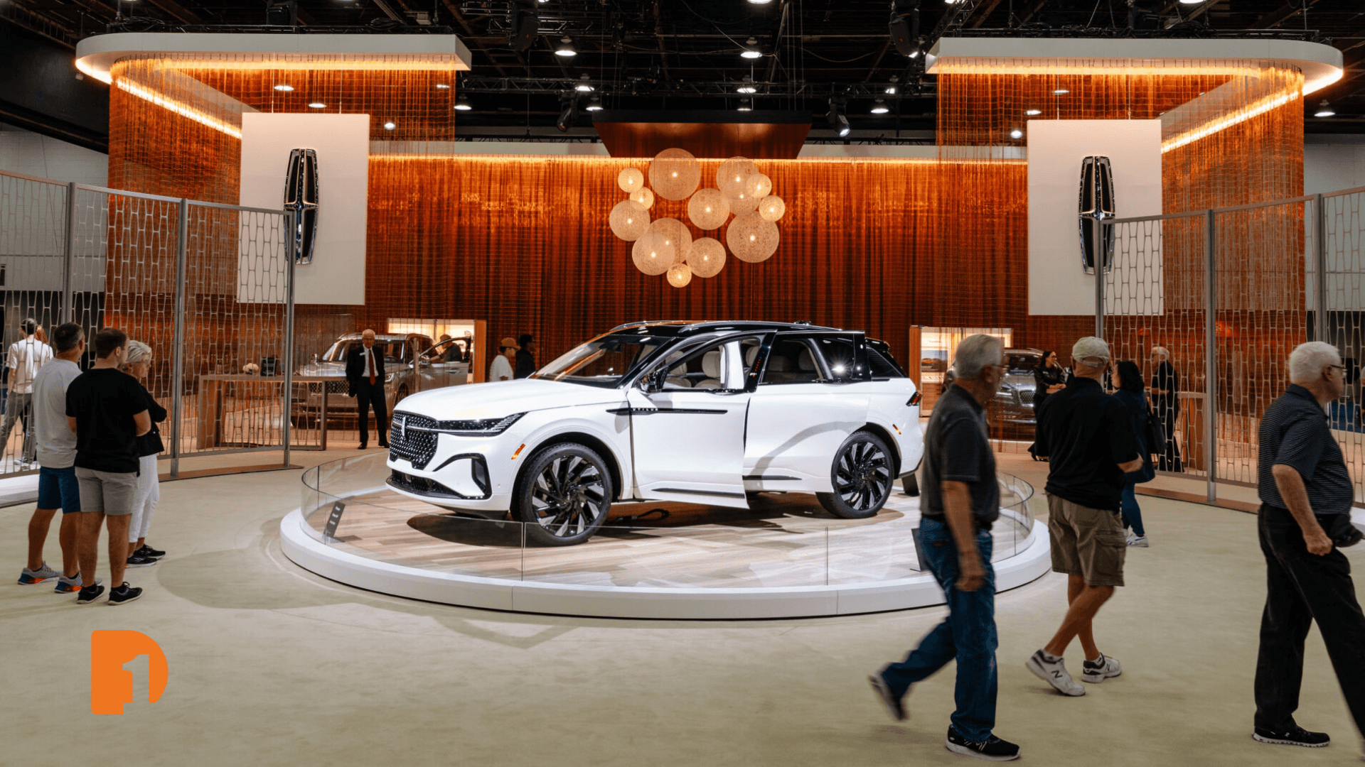 O928-ODWeekend-WEB Detroit Auto Show